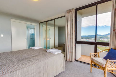 Pacific Towers Beach Resort - VIC Tourism 35