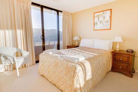 Pacific Towers Beach Resort - VIC Tourism 20