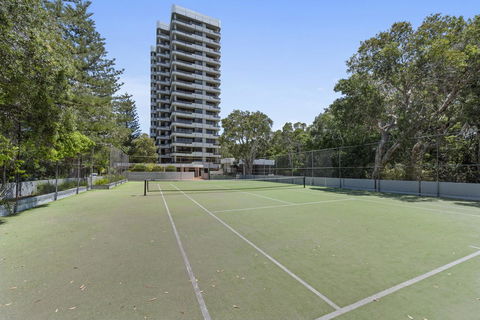 Pacific Towers Beach Resort - VIC Tourism 13