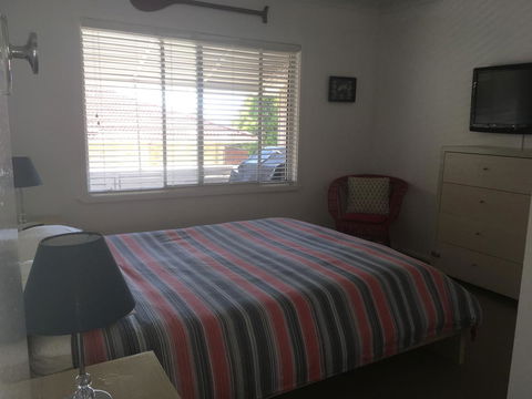 Tomaree Lodge - VIC Tourism 3