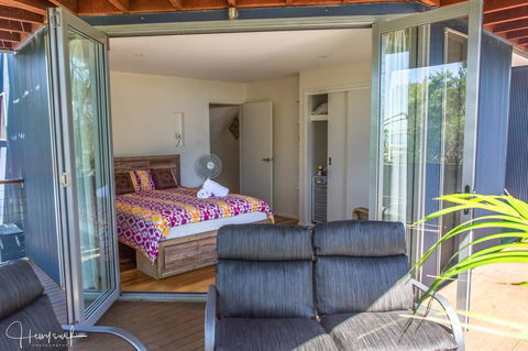 Valla's Beach House - VIC Tourism 15