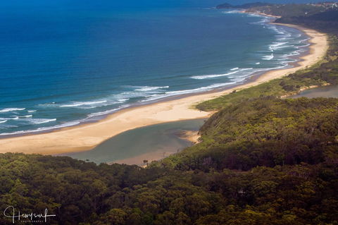 Valla's Beach House - VIC Tourism 4