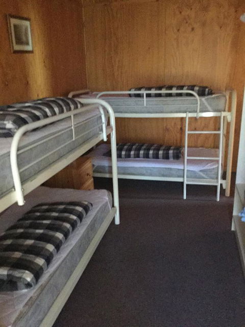 Jenolan Cabins - VIC Tourism 5