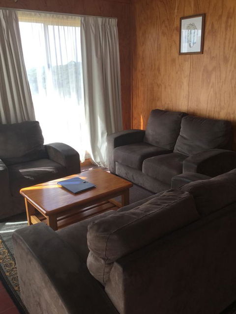 Jenolan Cabins - VIC Tourism 6