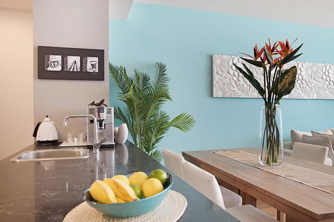Arena Luxury Beachfront Apartment - VIC Tourism 16