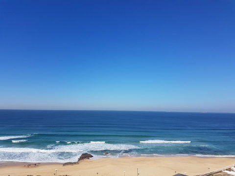 Arena Luxury Beachfront Apartment - VIC Tourism 5