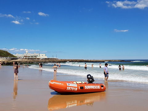 Arena Luxury Beachfront Apartment - VIC Tourism 6