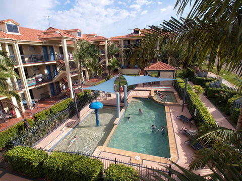 South Pacific Apartments - VIC Tourism 2