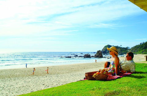 South Pacific Apartments - VIC Tourism 1