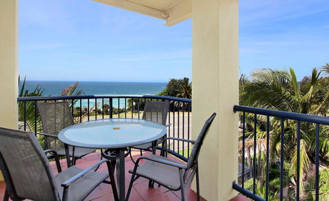 South Pacific Apartments - VIC Tourism 11