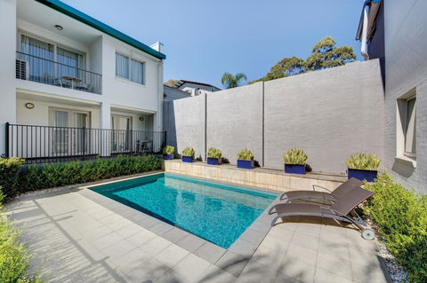 Adina Apartment Hotel Chippendale - VIC Tourism 2