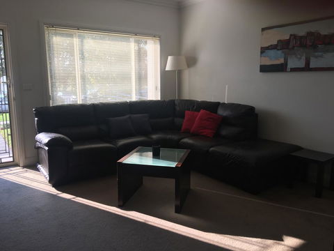 Travers Street Apartment - VIC Tourism 8