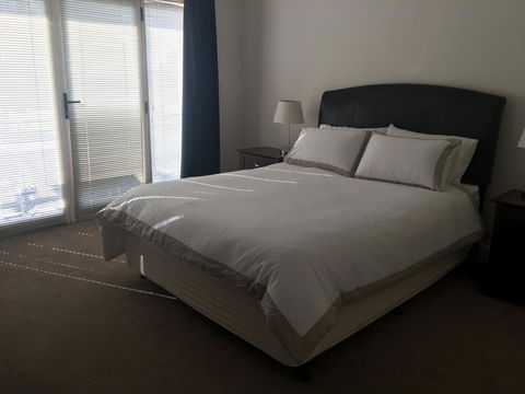 Travers Street Apartment - VIC Tourism 2