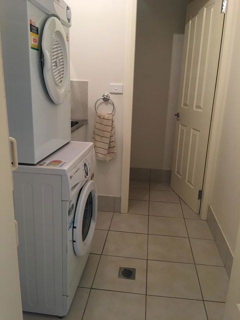 Travers Street Apartment - VIC Tourism 10