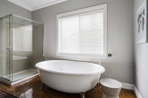 The Spa Cottage With HotTub, Netflix & Stan - VIC Tourism 19