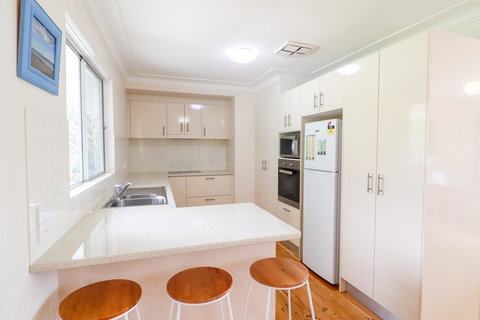 Coastal Horizons Beach House - VIC Tourism 5