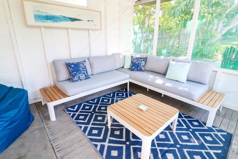 Coastal Horizons Beach House - VIC Tourism 2