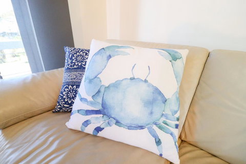 Coastal Horizons Beach House - VIC Tourism 4