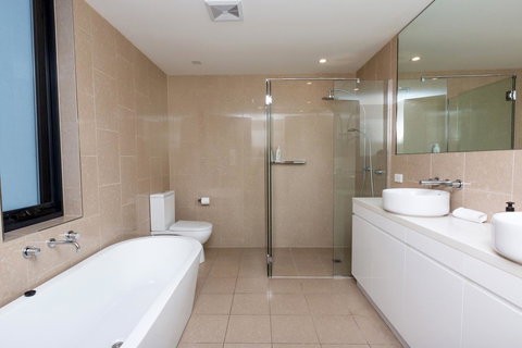 The Penthouse - VIC Tourism 16