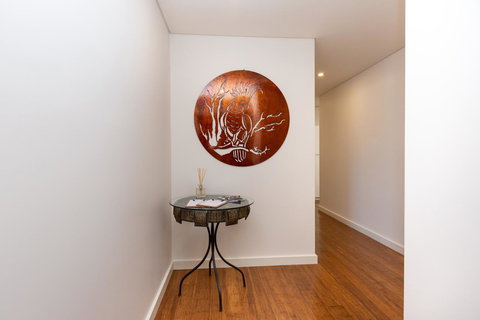 The Penthouse - VIC Tourism 1