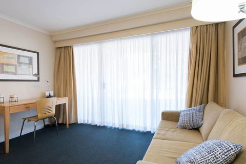 Grande Esplanade Studio - VIC Tourism 5