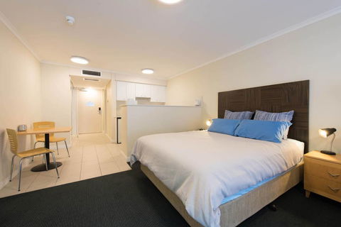 Grande Esplanade Studio - VIC Tourism 7