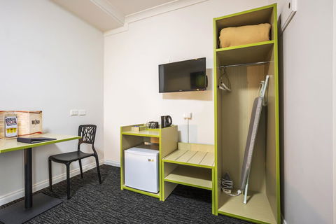 Boomerang Hotel - VIC Tourism 12