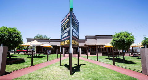 Boomerang Hotel - VIC Tourism 4