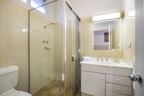 Boomerang Hotel - VIC Tourism 3