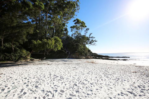 Seaglass - Stunning Views Of Jervis Bay - VIC Tourism 41