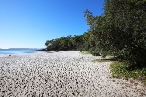 Seaglass - Stunning Views Of Jervis Bay - VIC Tourism 36