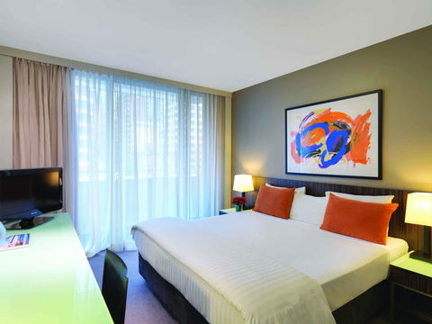 Adina Apartment Hotel Sydney, Darling Harbour - VIC Tourism 12