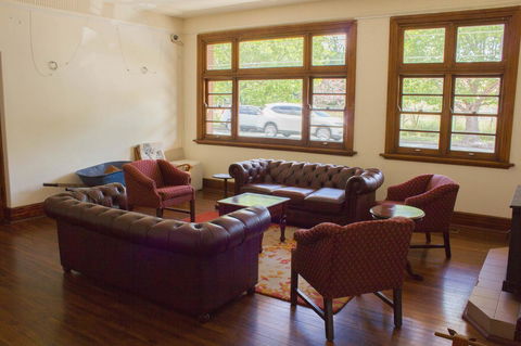 Gardners Inn Hotel - VIC Tourism 11