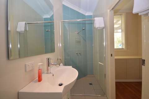 The Old Saddlery - VIC Tourism 4