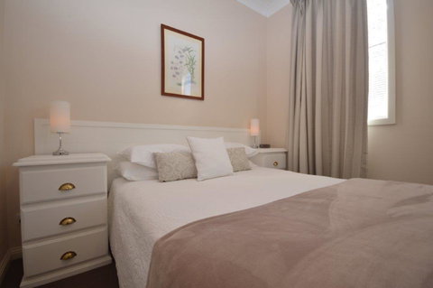 The Old Saddlery - VIC Tourism 6