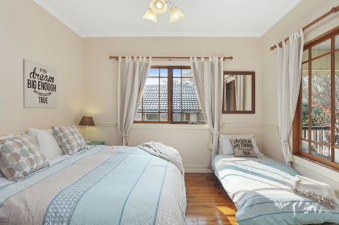 Allegra Cottage Of Leura - VIC Tourism 7