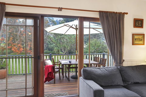 Allegra Cottage Of Leura - VIC Tourism 4