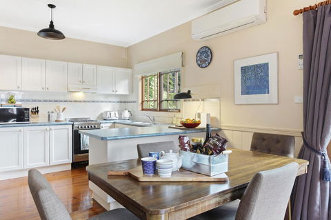 Allegra Cottage Of Leura - VIC Tourism 1