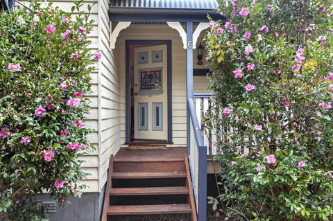 Allegra Cottage Of Leura - VIC Tourism 9