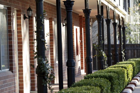 Carlyle Suites & Apartments - VIC Tourism 15