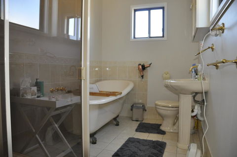 Caledonia Cottage - VIC Tourism 23
