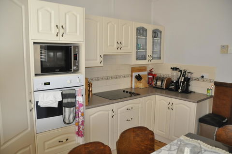 Caledonia Cottage - VIC Tourism 14