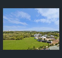 Nomikis'On The Avenue - VIC Tourism