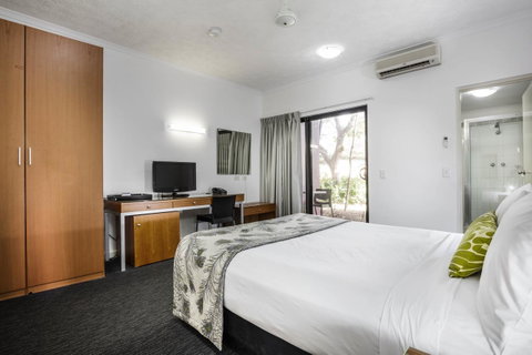 Mercure Darwin Airport Resort - VIC Tourism 26