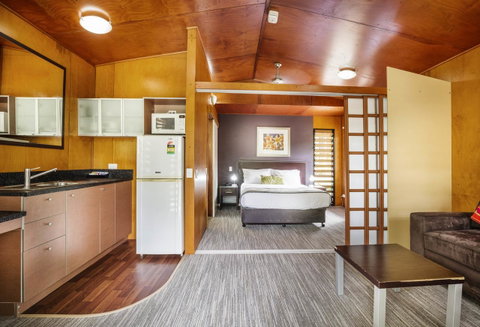 Mercure Darwin Airport Resort - VIC Tourism 3