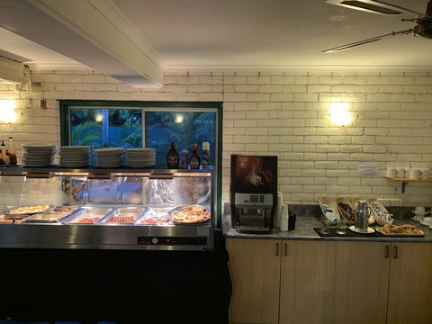 Pine Tree Motel - VIC Tourism 10