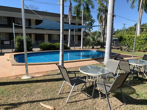 Pine Tree Motel - VIC Tourism 1