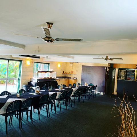 Pine Tree Motel - VIC Tourism 38