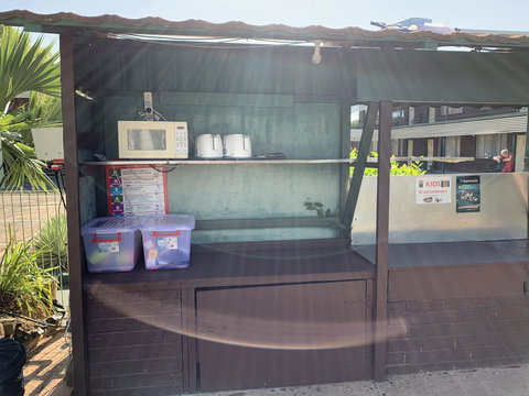 Pine Tree Motel - VIC Tourism 5