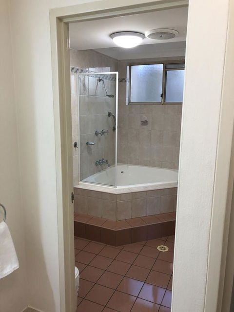 Beaches Serviced Apartments - VIC Tourism 9